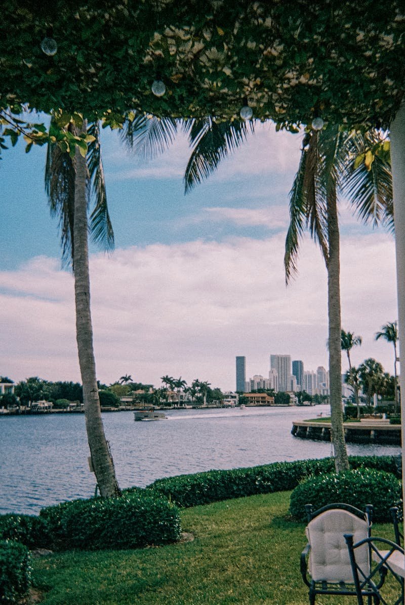 Miami skyline - Florida migration trends